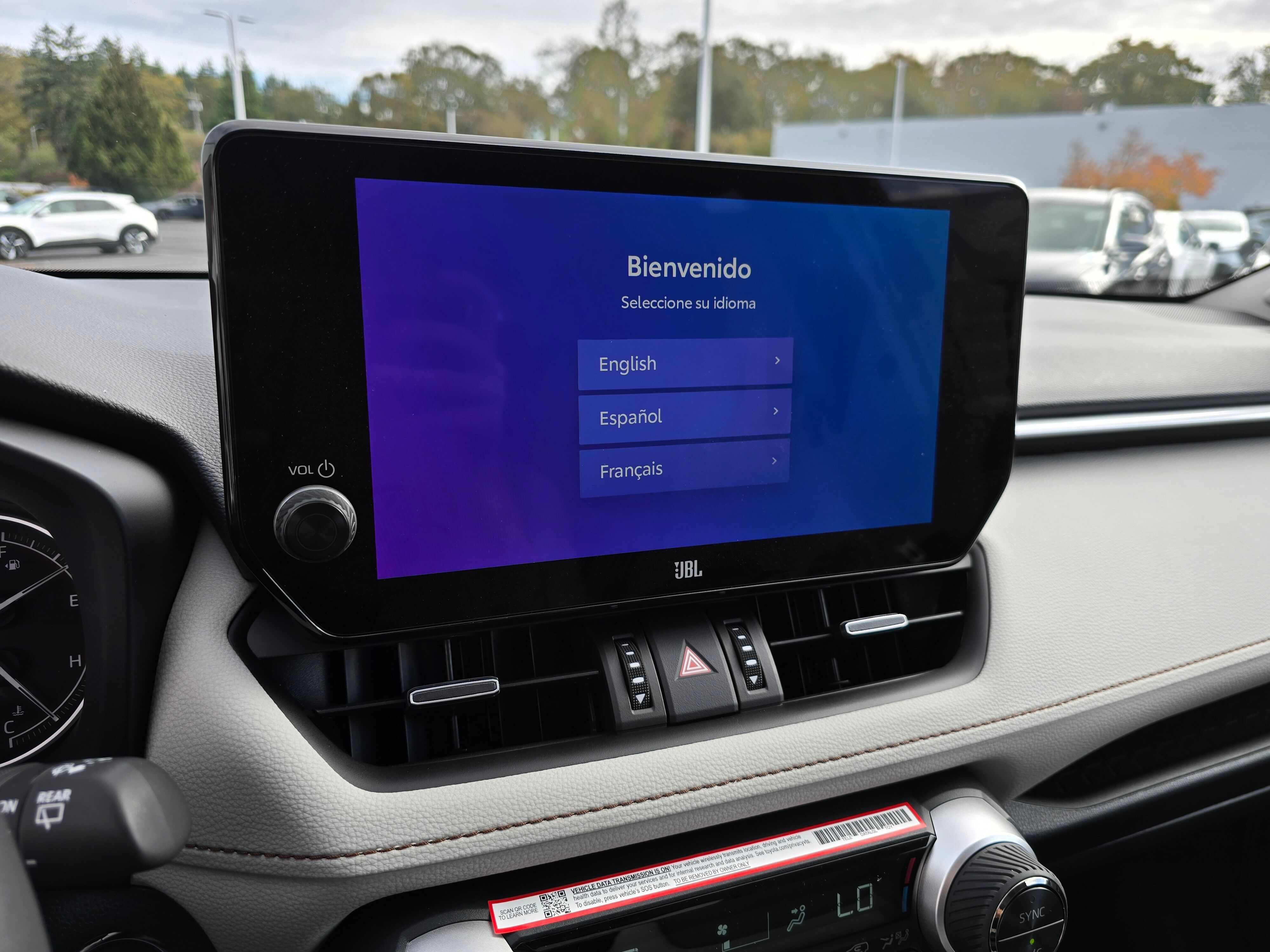 2025 Toyota RAV4 XLE Premium photo 4