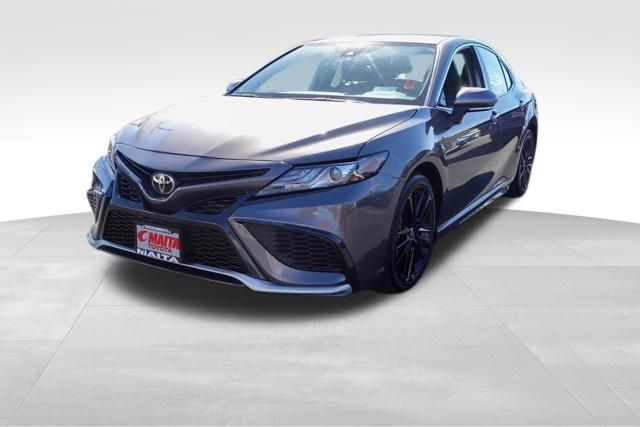 2023 Toyota Camry XSE photo 3