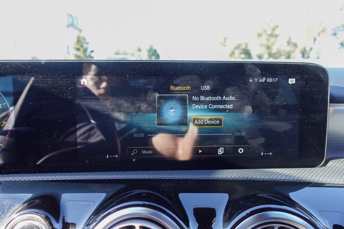 2021 Mercedes Benz A 220 photo 4