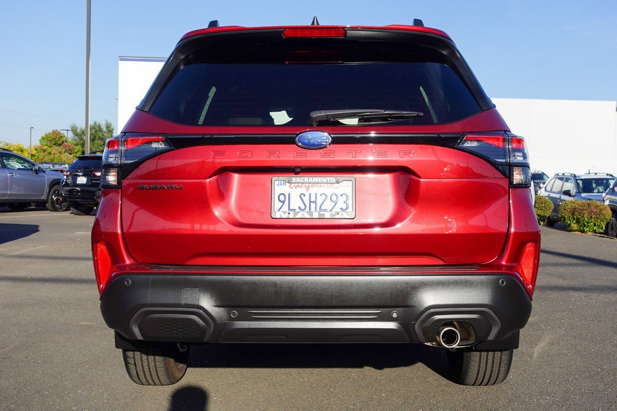 2025 Subaru Forester Limited photo 3