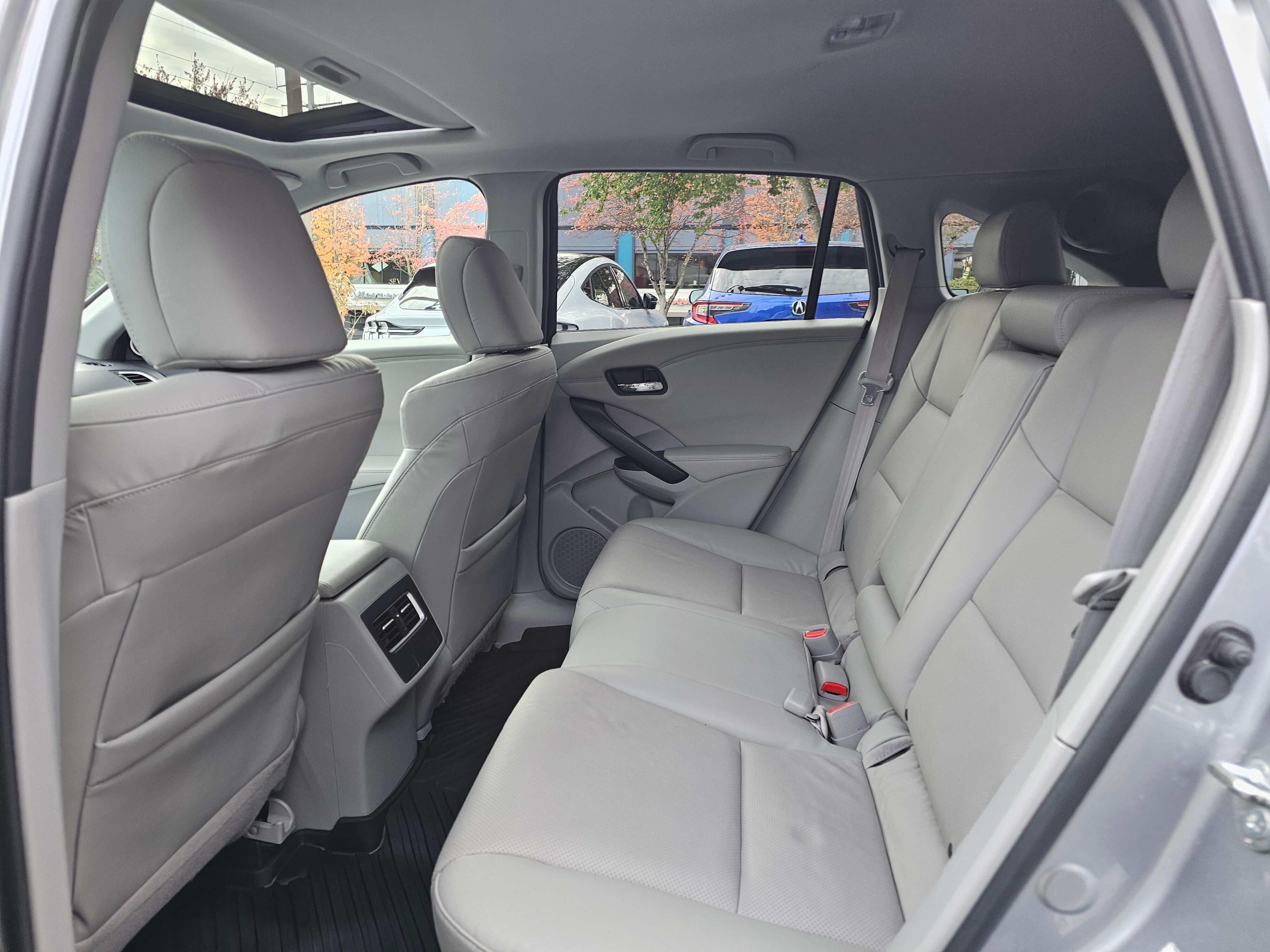 2018 Acura RDX Advance photo 4