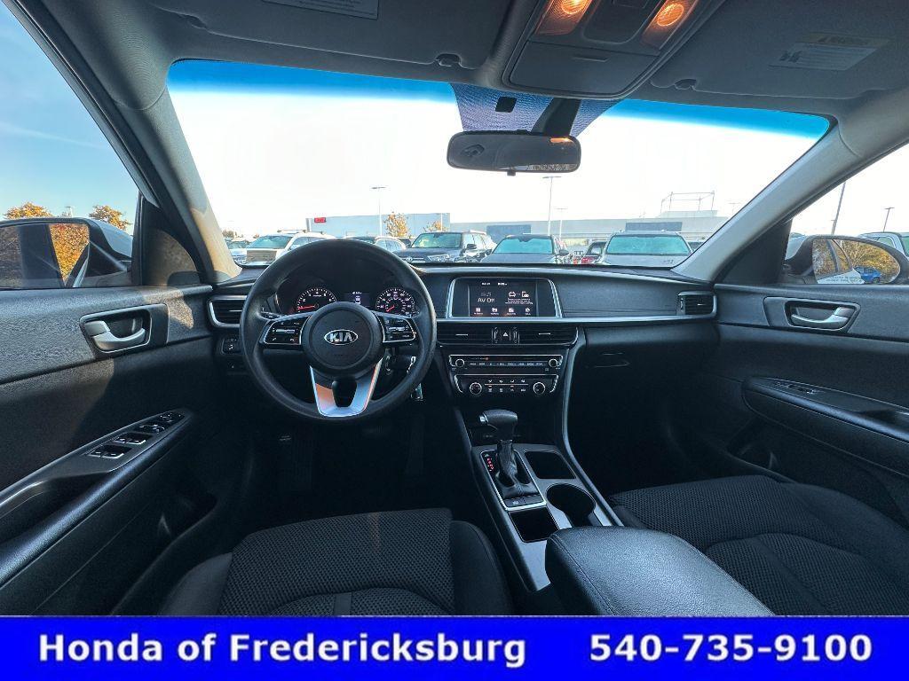 2020 Kia Optima LX photo 2