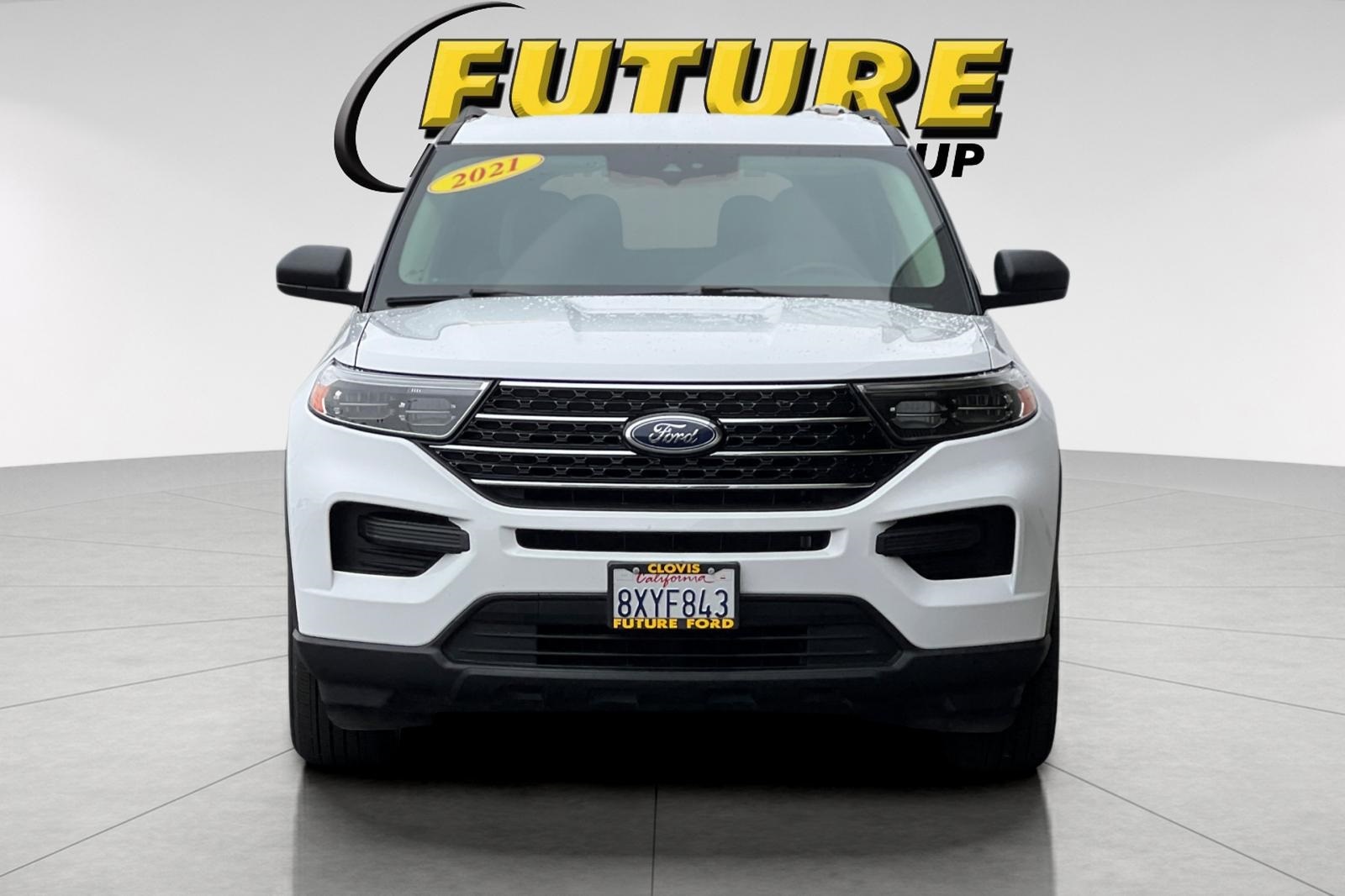 2021 Ford Explorer XLT photo 3