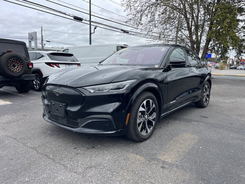 2021 Ford Mustang Mach-E Premium photo 2
