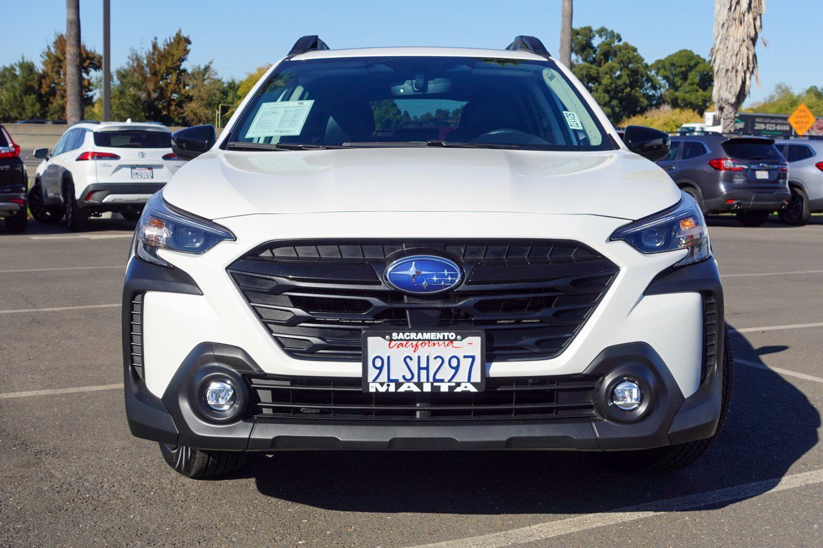 2025 Subaru Outback Onyx Edition photo 4