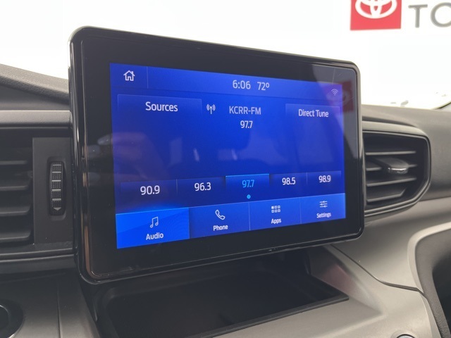 2020 Ford Explorer XLT photo 2