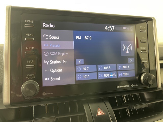 2019 Toyota RAV4 XLE photo 3