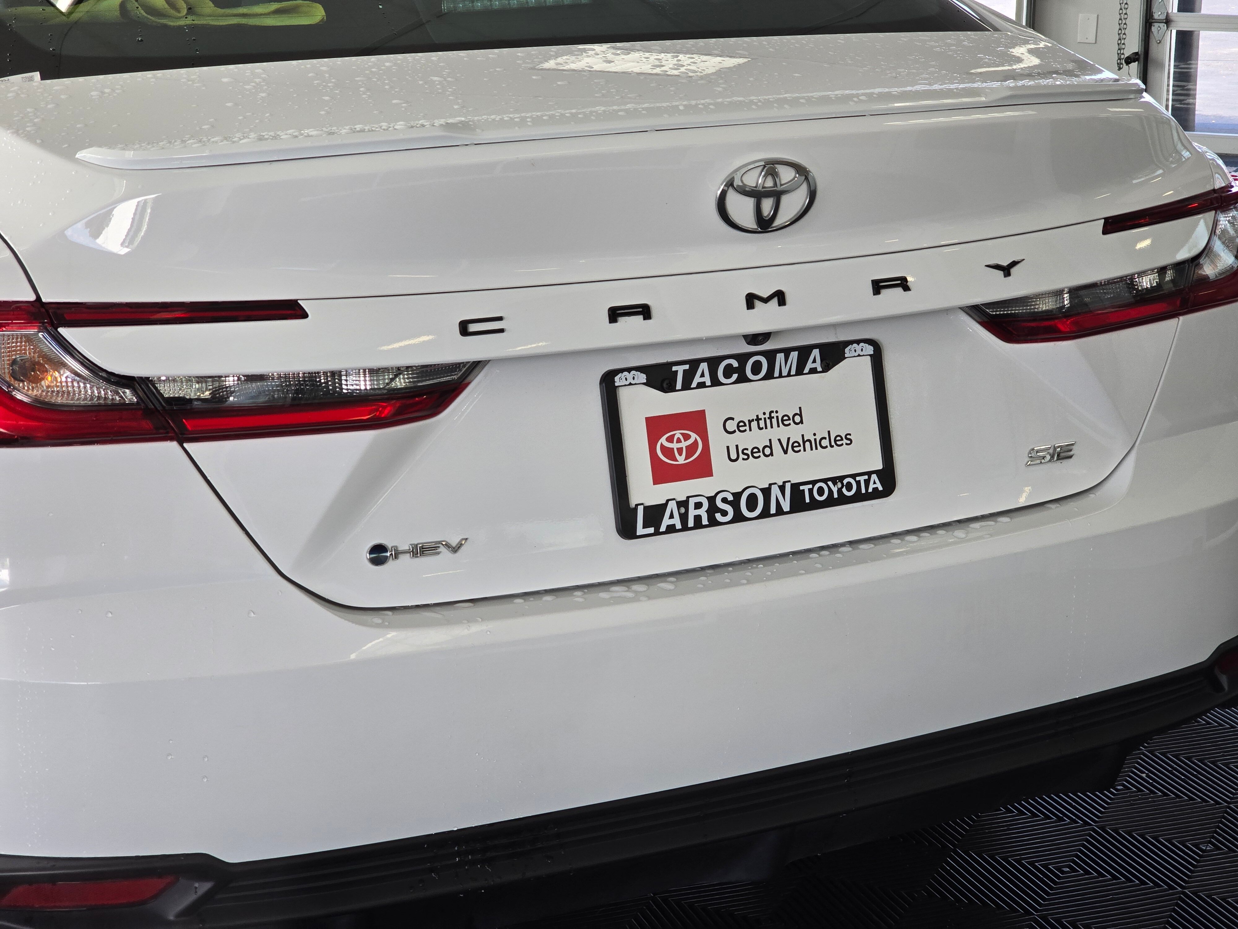 2025 Toyota Camry SE photo 4