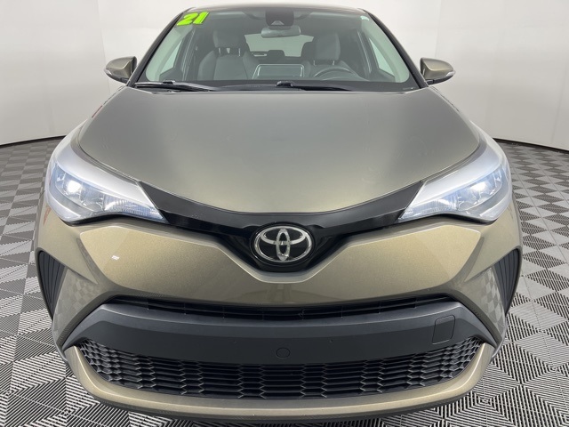 2021 Toyota C-HR LE photo 3