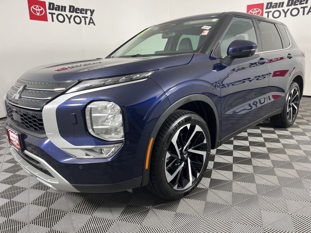 2022 Mitsubishi Outlander SE photo 4