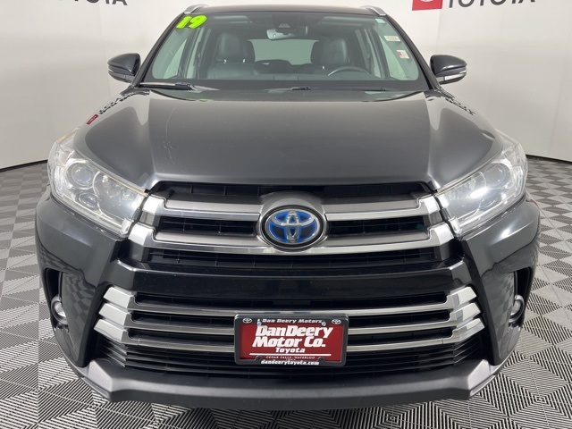 2019 Toyota Highlander Hybrid Limited photo 4