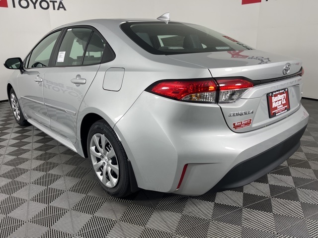 2026 Toyota Corolla LE photo 4