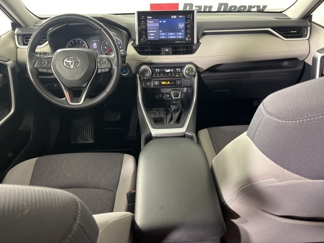 2019 Toyota RAV4 XLE photo 2