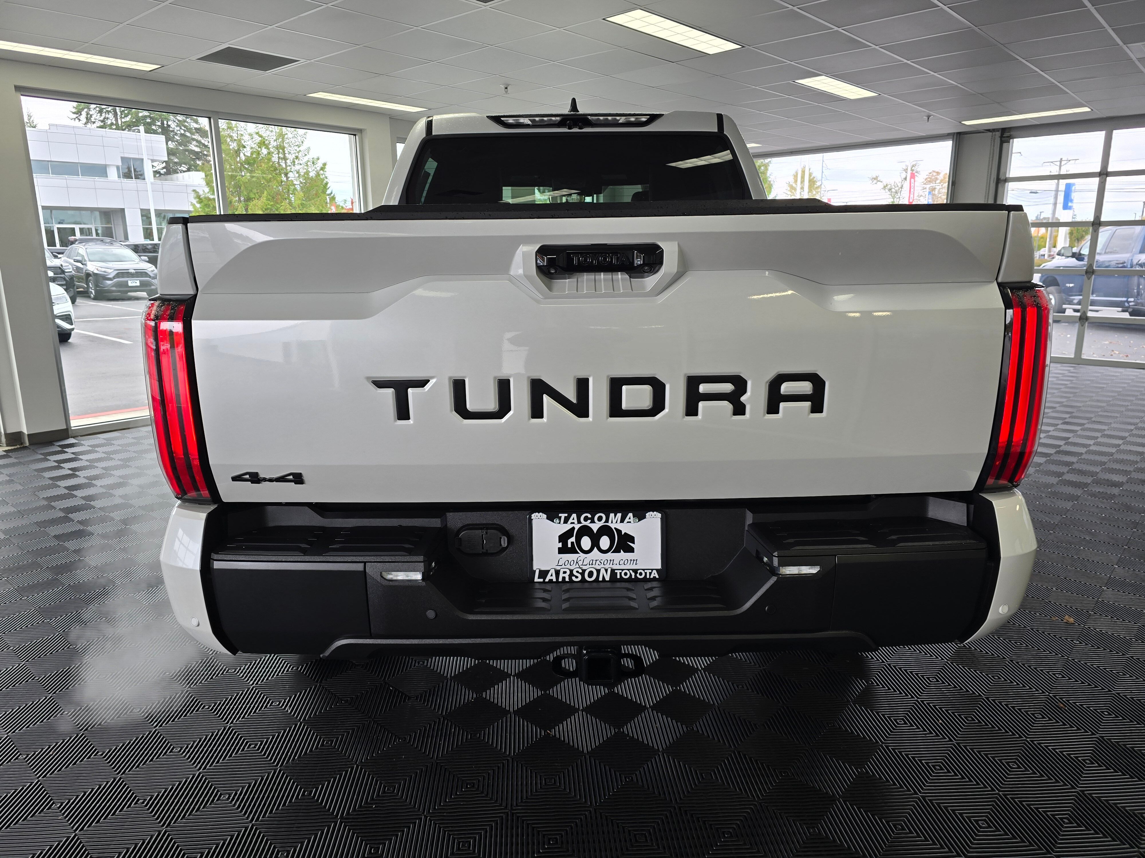 2025 Toyota Tundra Limited photo 2