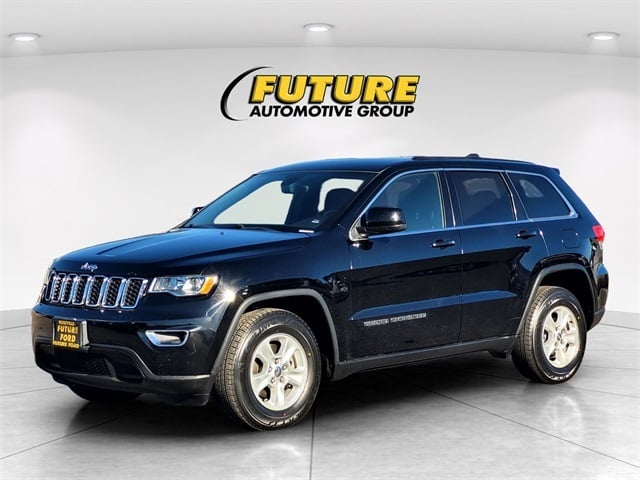 2017 Jeep Grand Cherokee Laredo photo 3