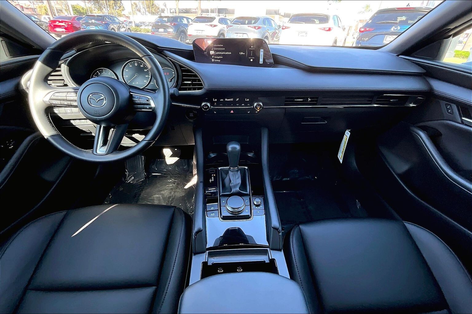 2025 Mazda Mazda3 Hatchback 2.5 s Preferred photo 2