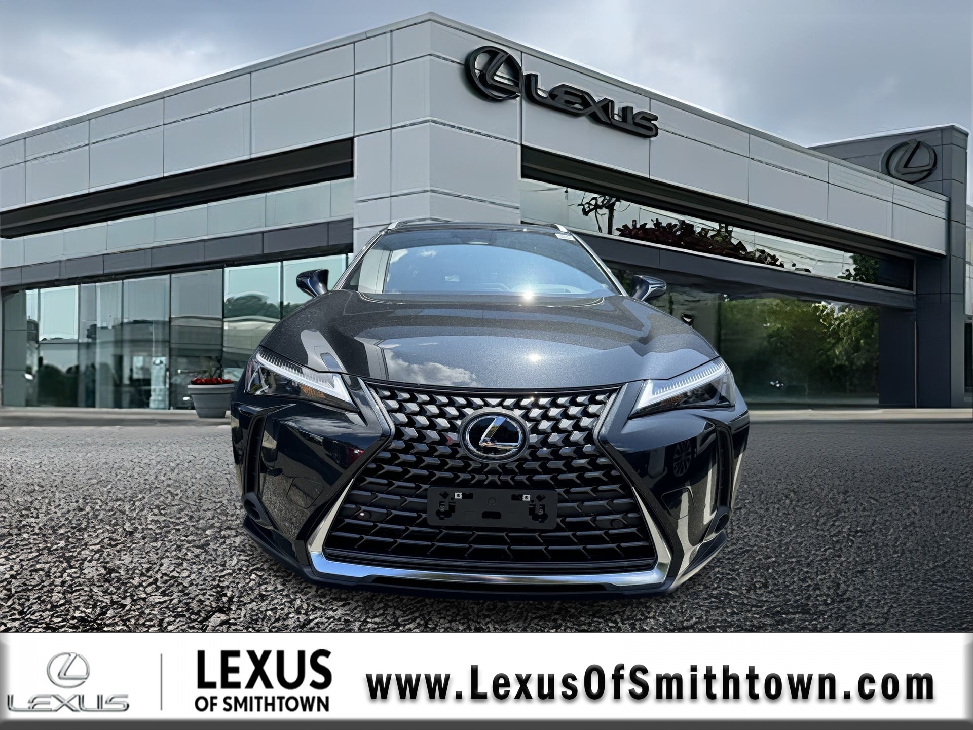 2025 Lexus UX Premium photo 2