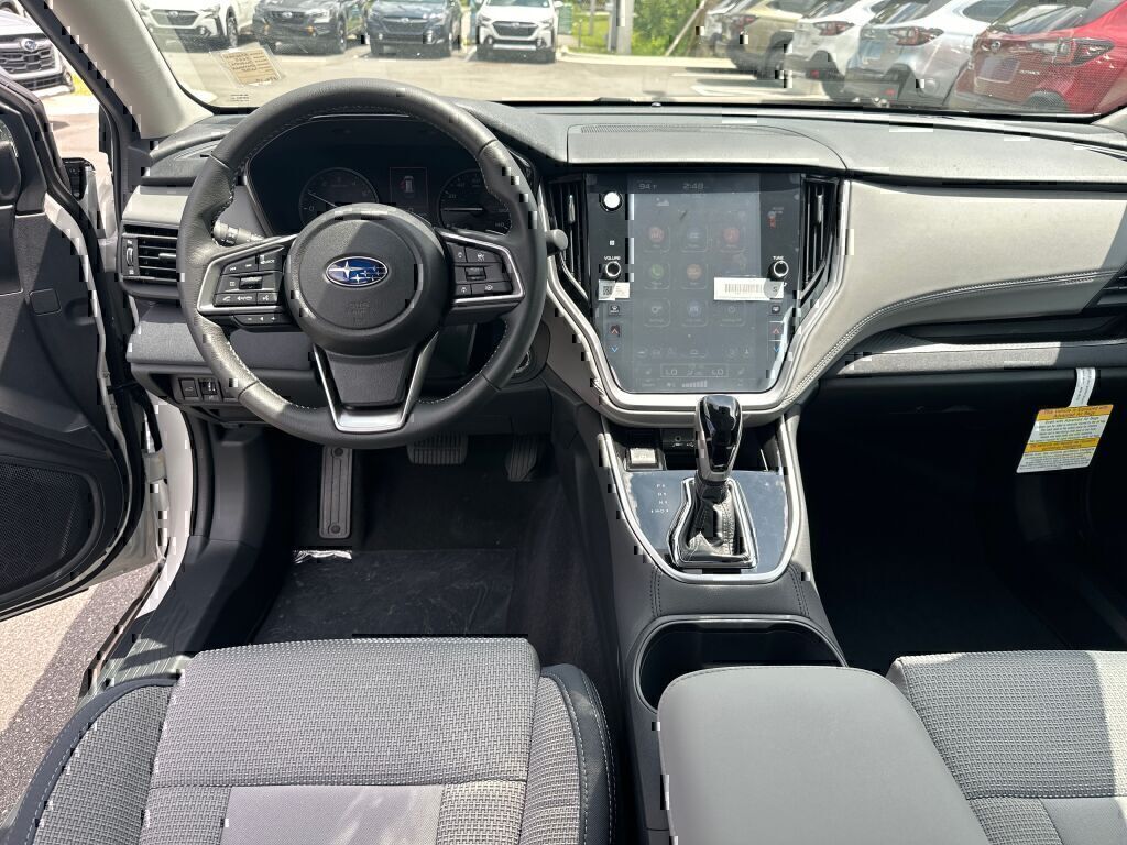 2025 Subaru Outback Premium photo 2