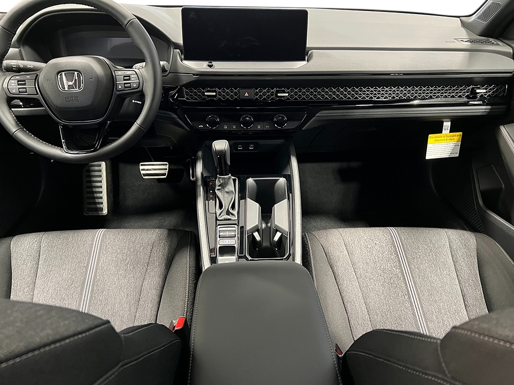 2025 Honda Accord Hybrid Sport photo 2