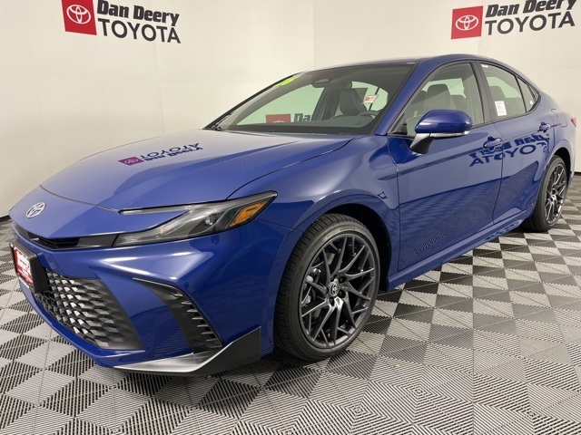 2026 Toyota Camry SE photo 3