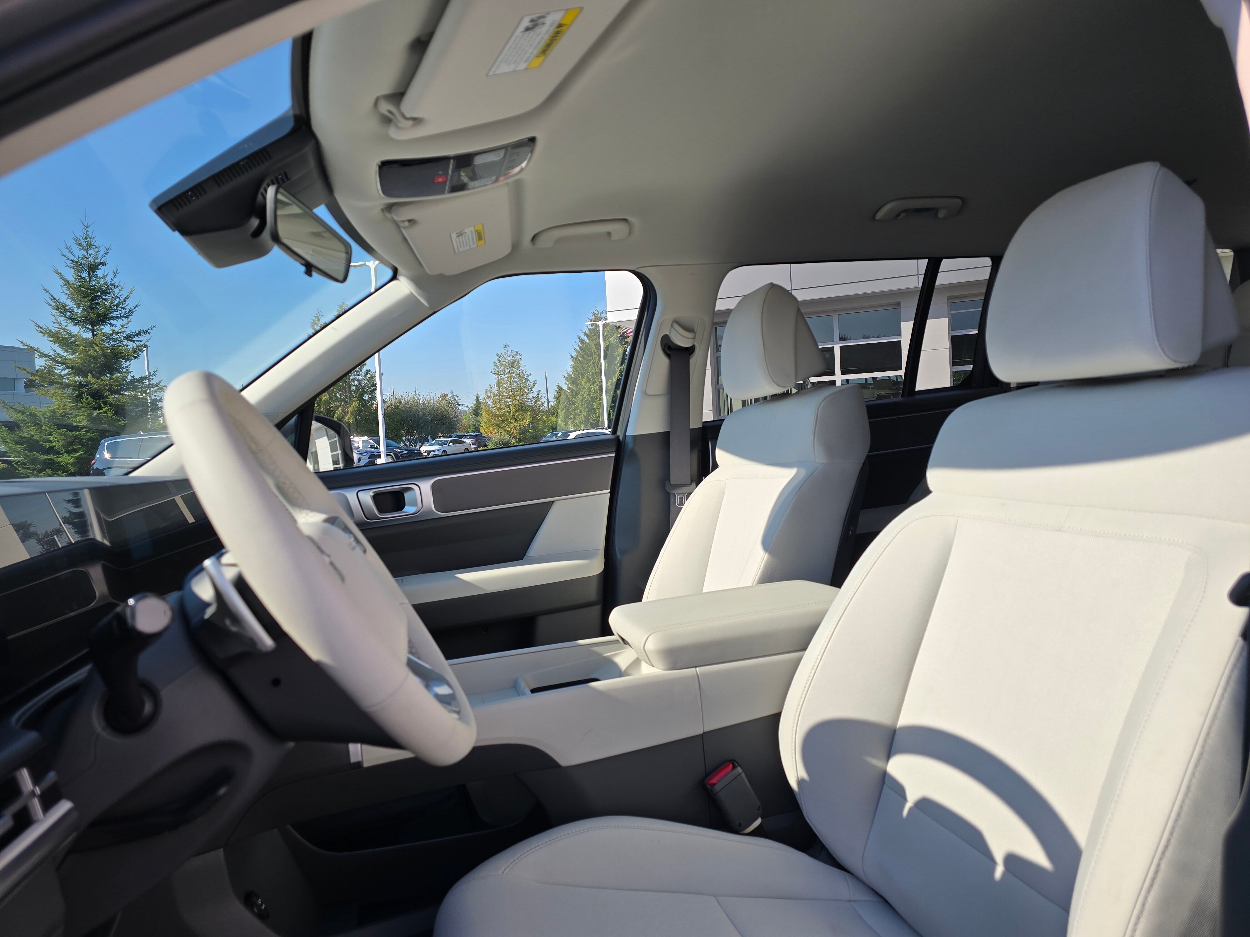 2026 Hyundai Santa Fe SE photo 2