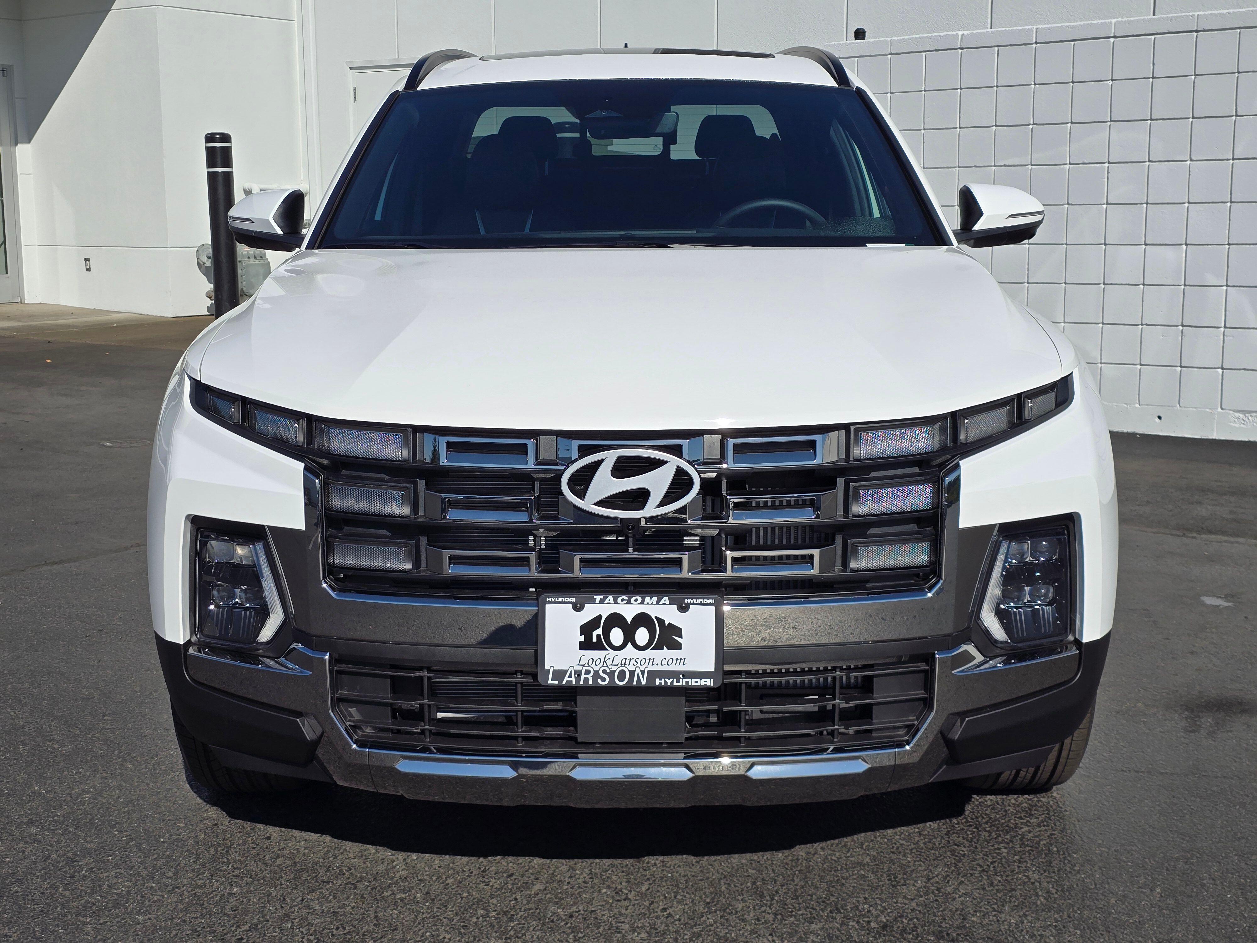 2026 Hyundai Santa Cruz Limited photo 2