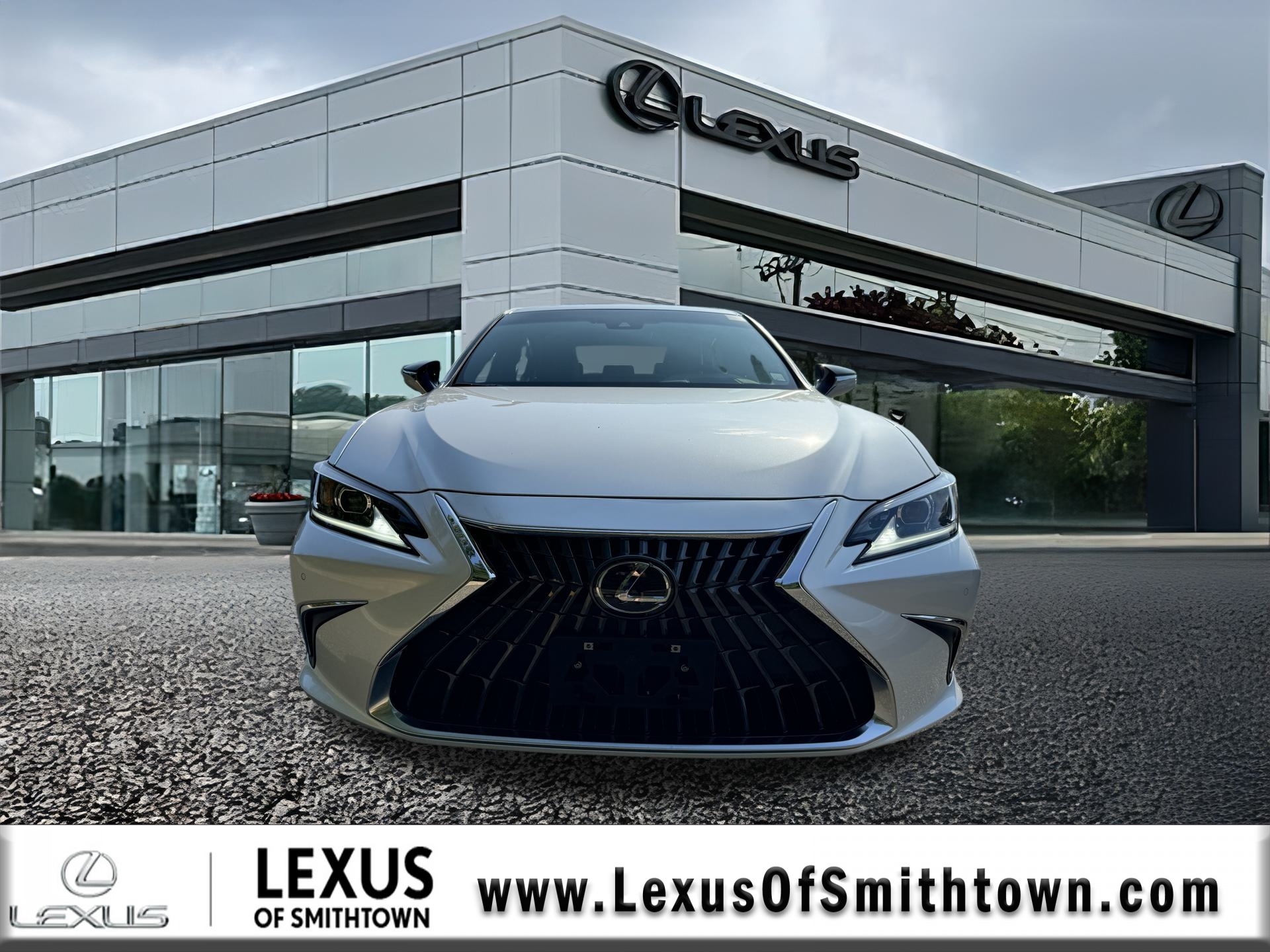 2025 Lexus ES 350 photo 2