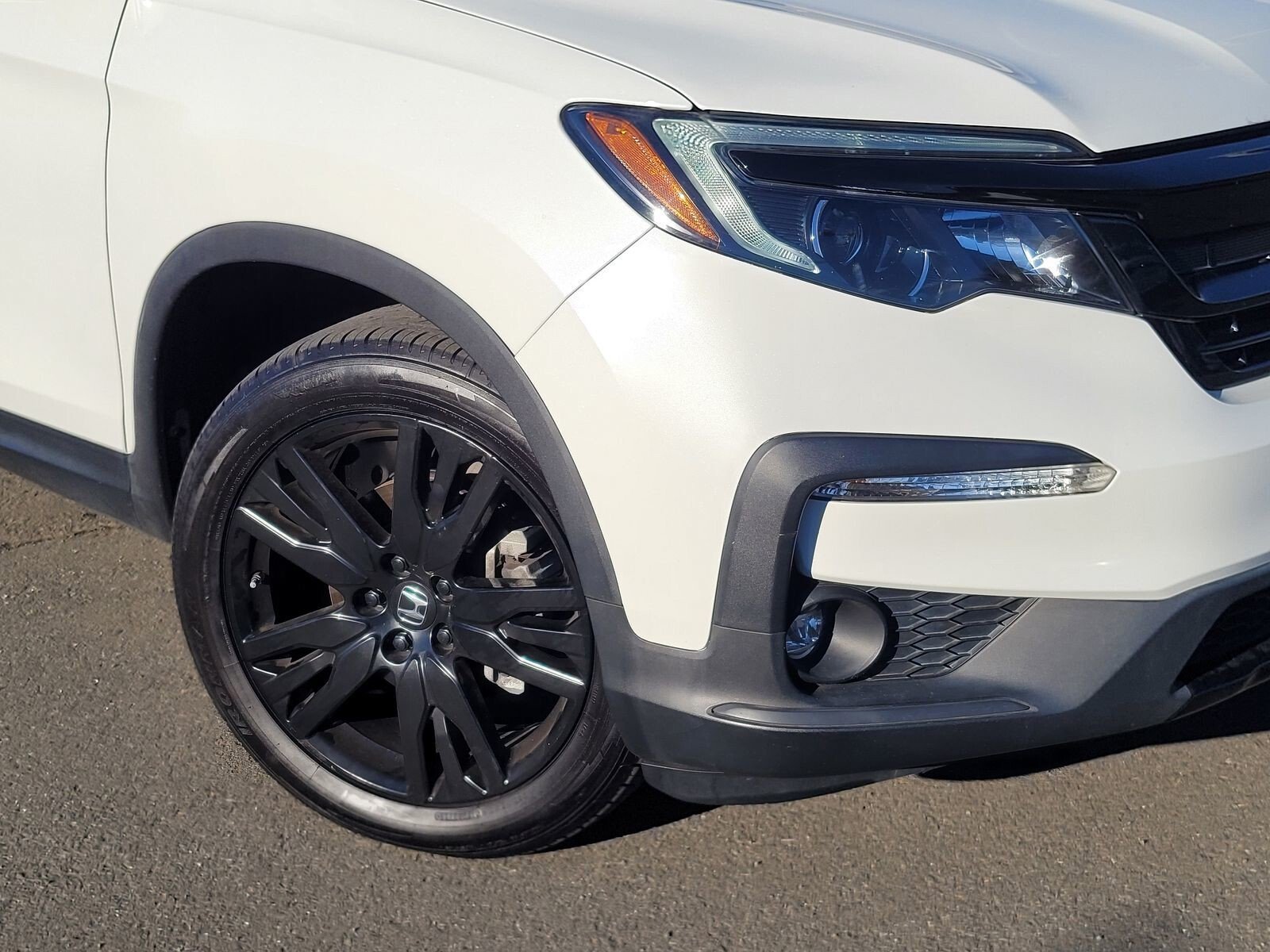 2021 Honda Pilot Special Edition photo 3