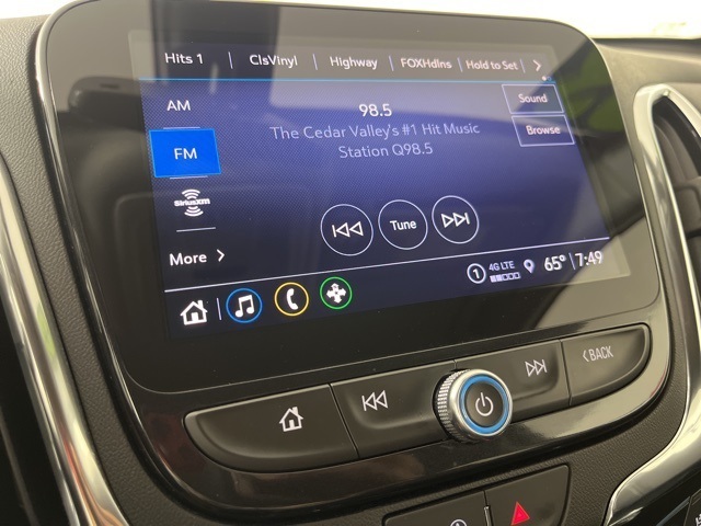 2023 Chevrolet Equinox Premier photo 2