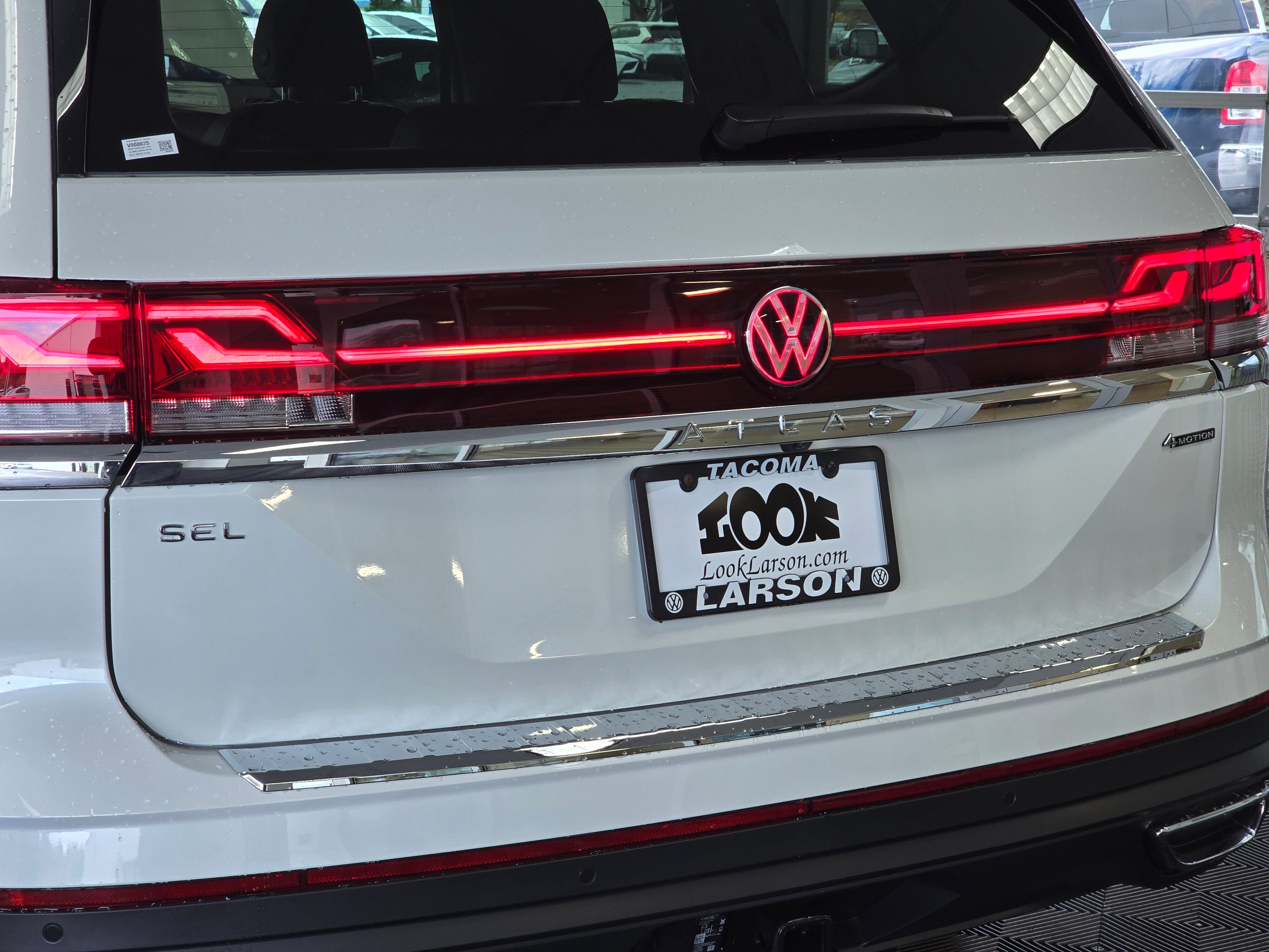 2026 Volkswagen Atlas SEL photo 3