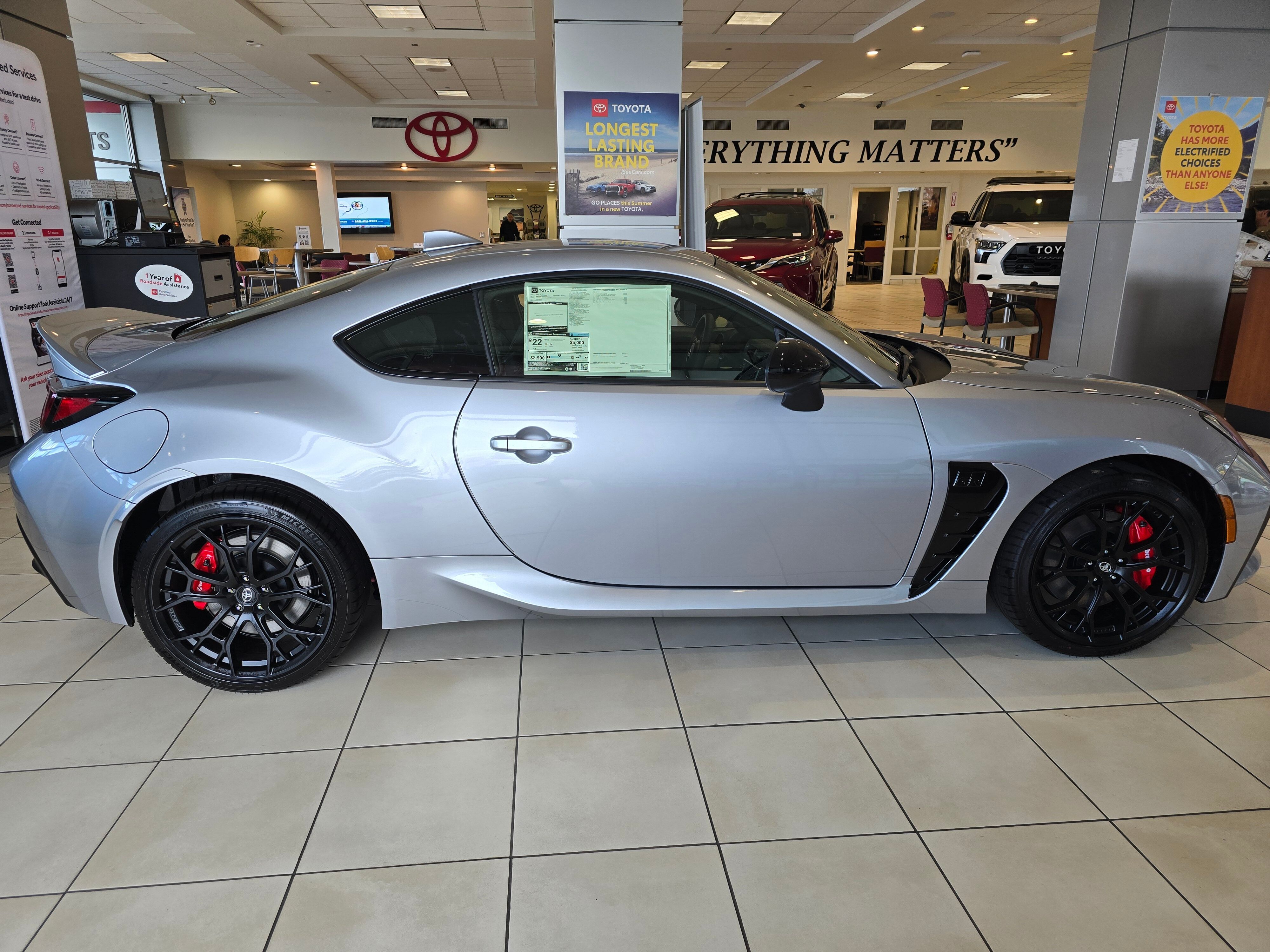 2025 Toyota GR86 Premium photo 2