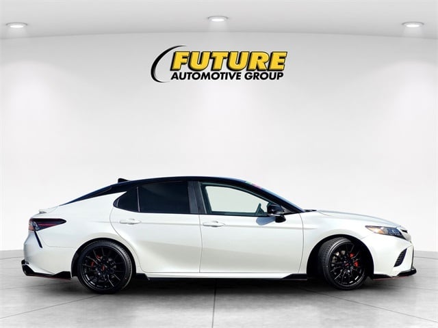 2021 Toyota Camry TRD V6 photo 2