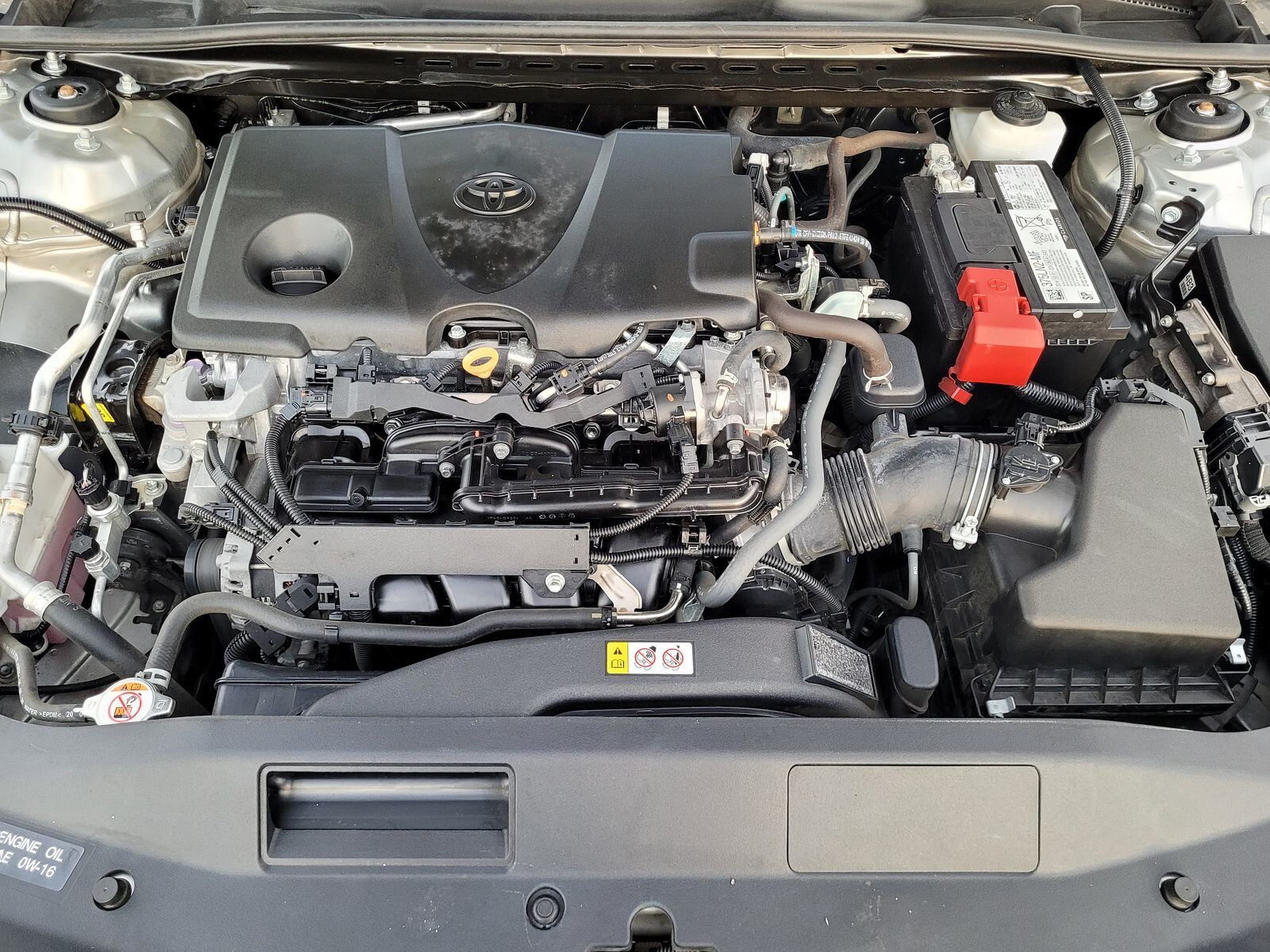 2021 Toyota Camry SE photo 4