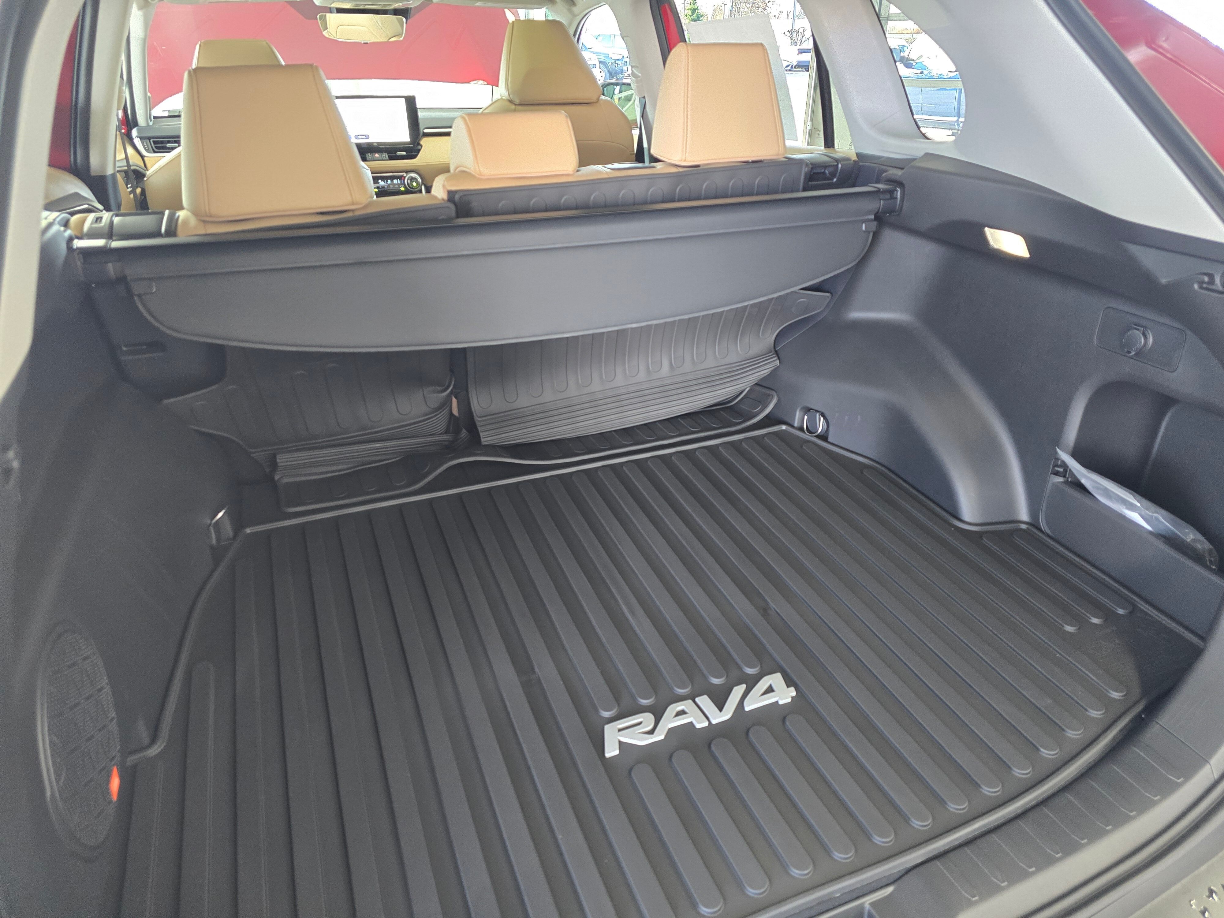2025 Toyota RAV4 XLE Premium photo 2
