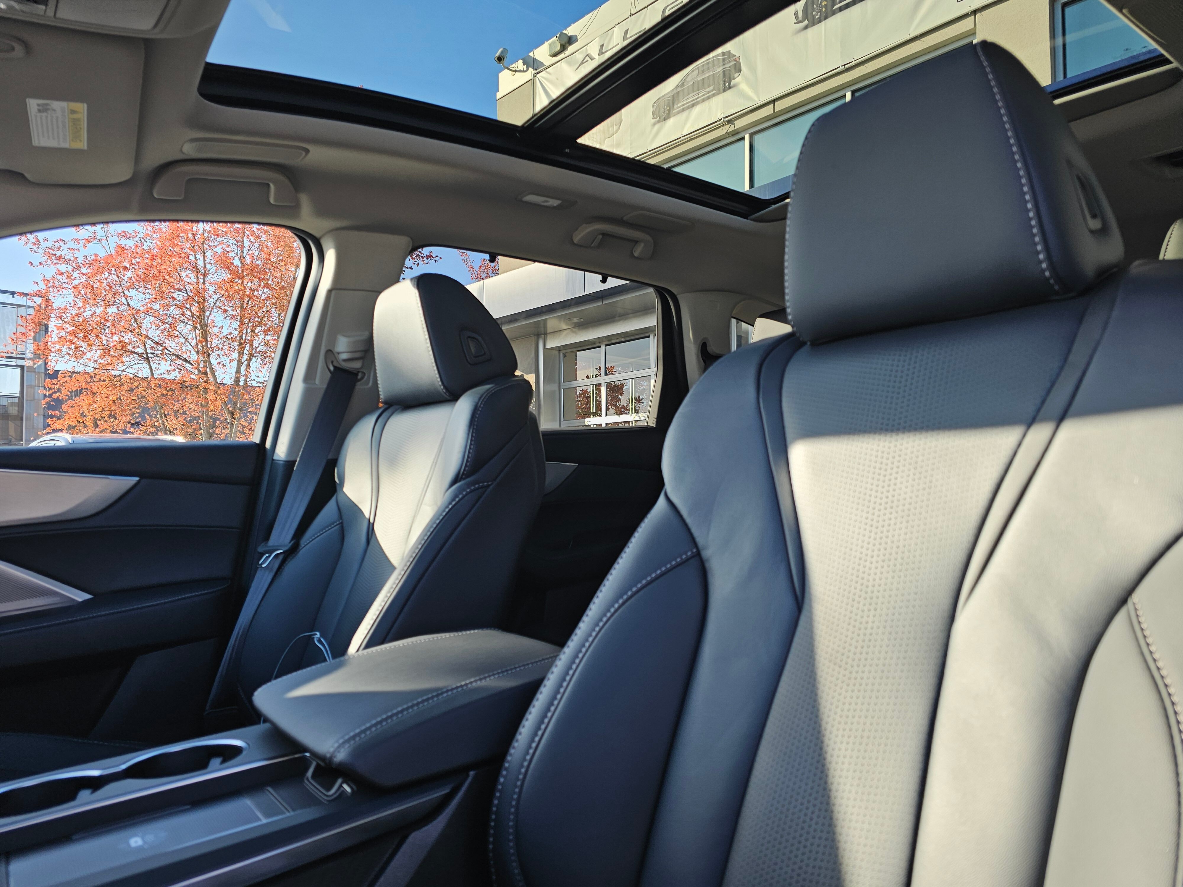 2026 Acura MDX SH-AWD Technology photo 2