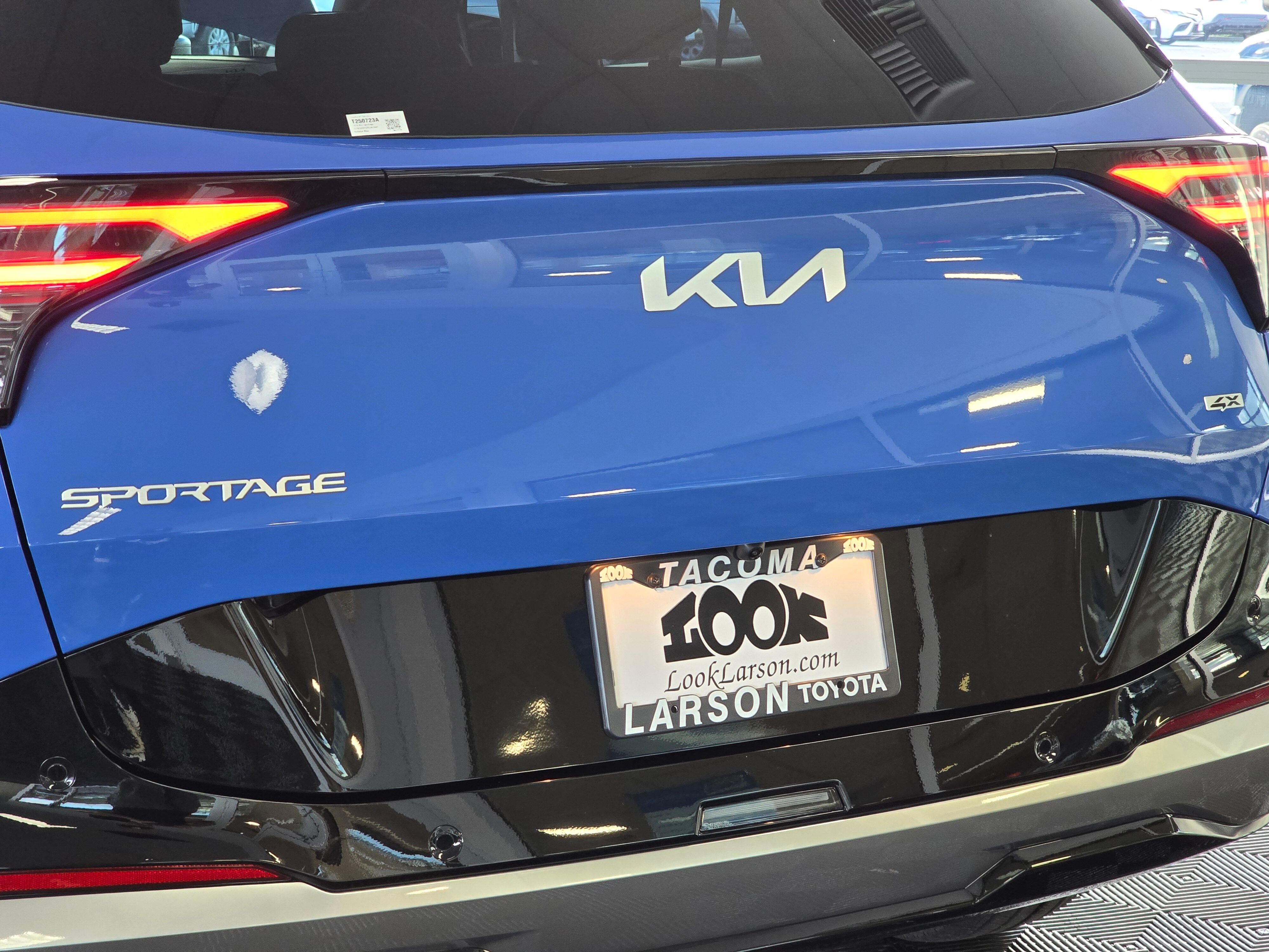 2026 Kia Sportage SX Prestige photo 2