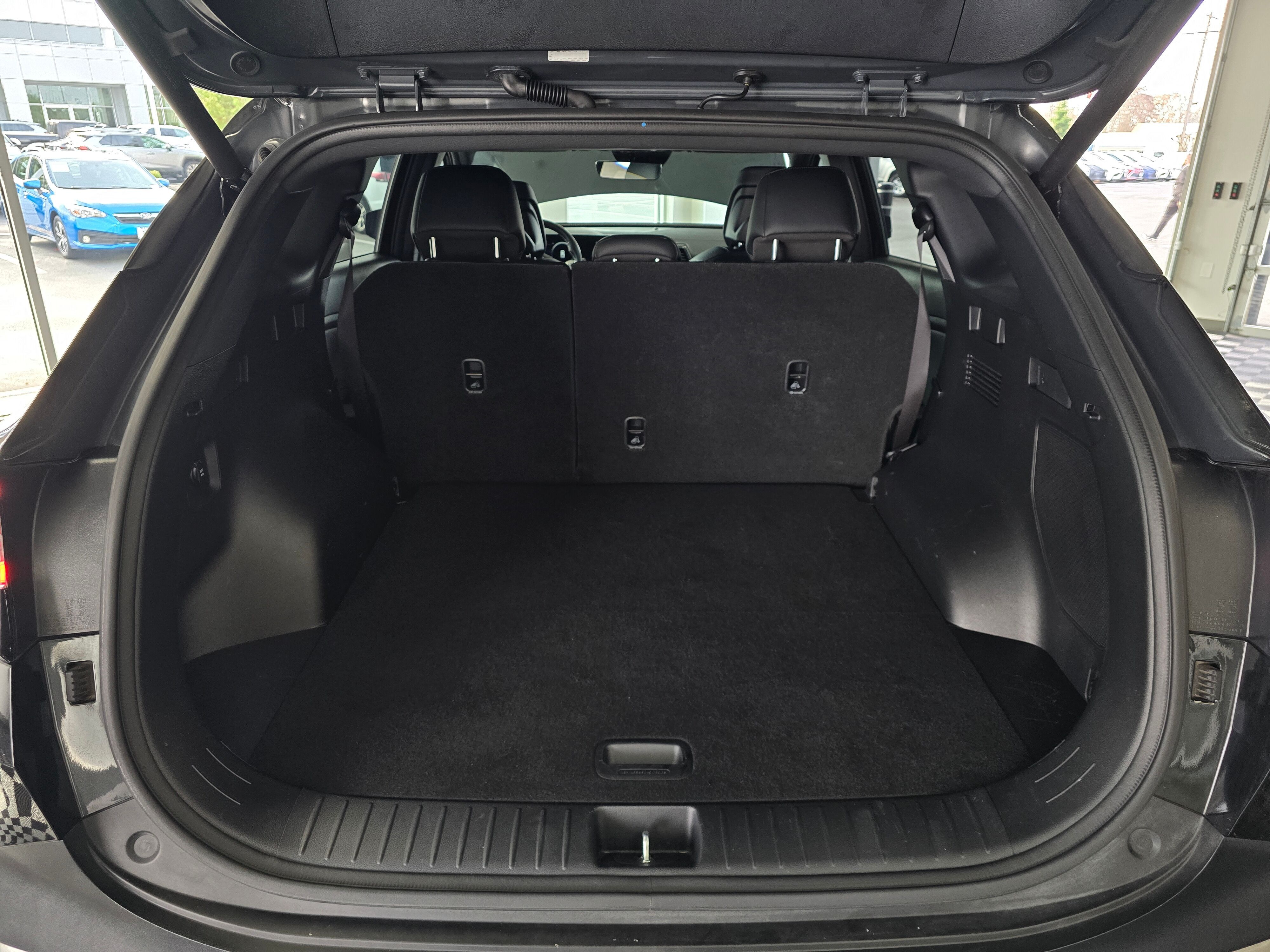 2023 Kia Sportage Plug-In Hybrid X-Line Prestige photo 3