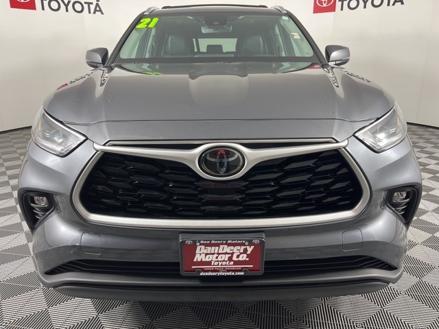 2021 Toyota Highlander XLE photo 4