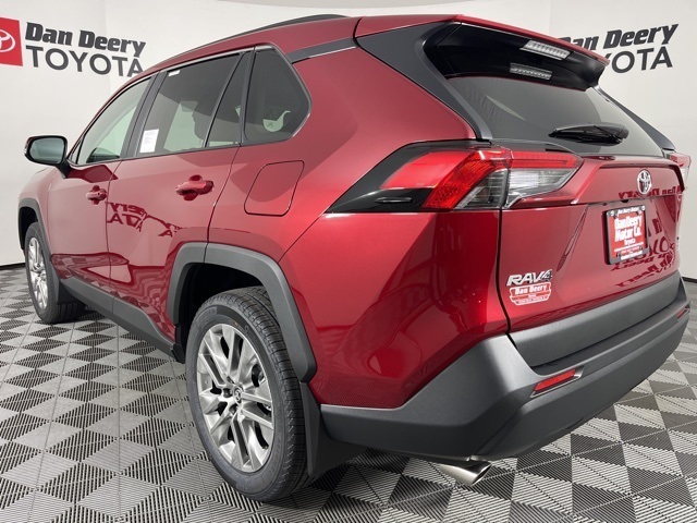 2025 Toyota RAV4 XLE Premium photo 4