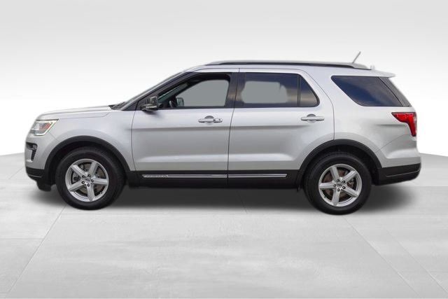 2018 Ford Explorer XLT photo 3