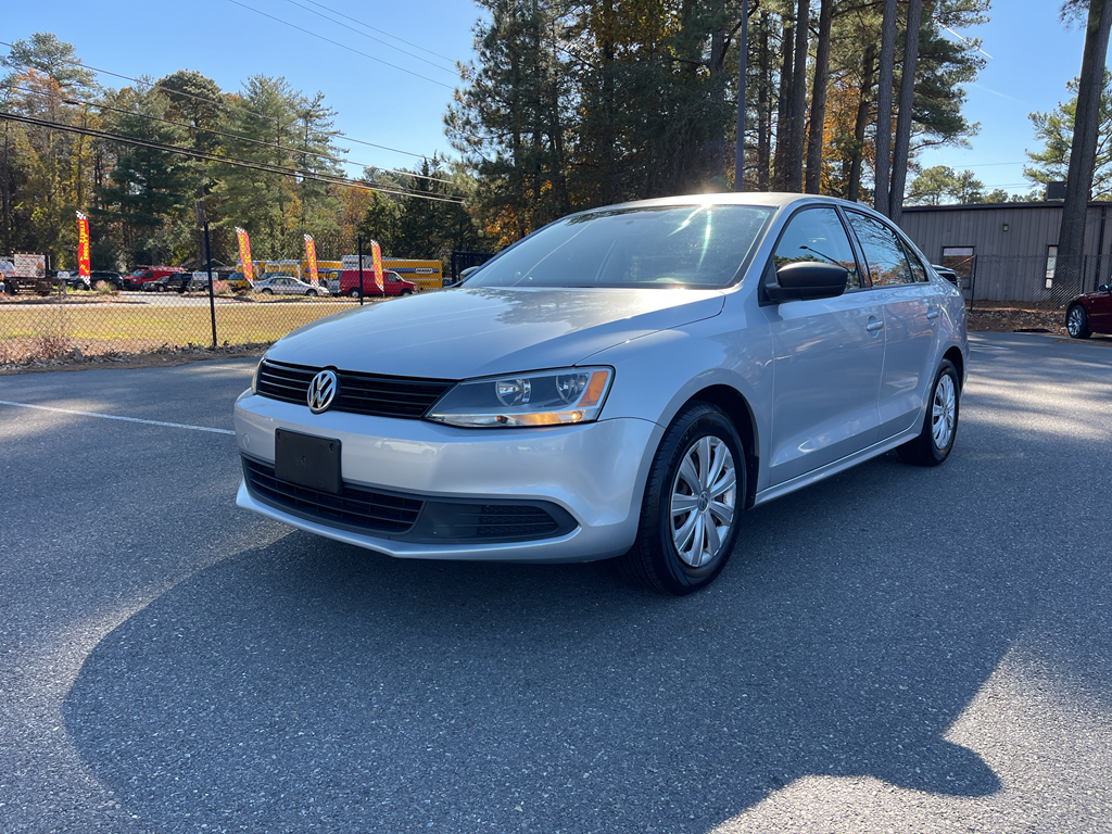 2014 Volkswagen Jetta S photo 2
