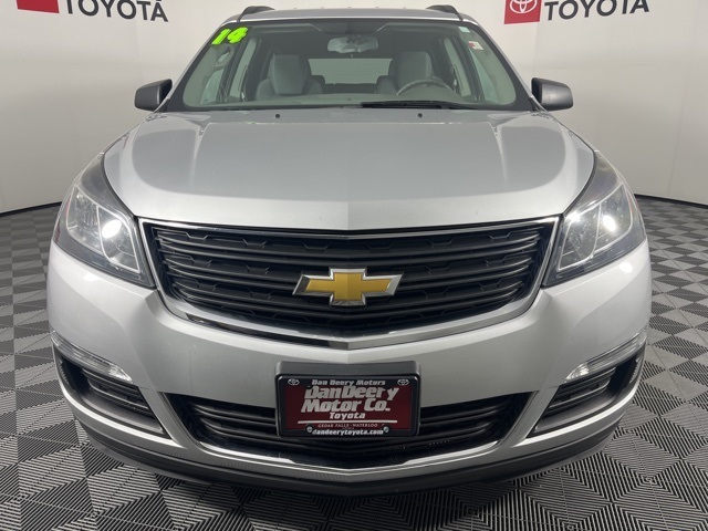 2014 Chevrolet Traverse LS photo 4