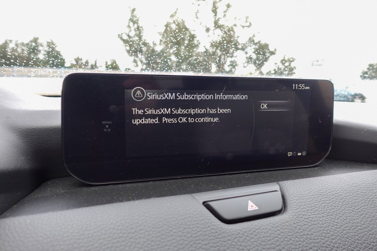 2024 Mazda CX-90 Plug-in Hybrid Premium photo 4