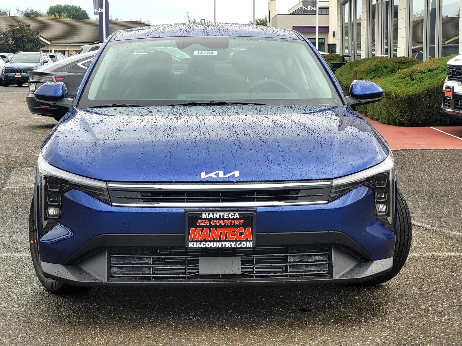 2025 Kia K4 LXS photo 2