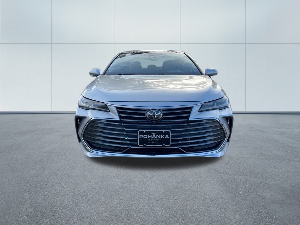 2019 Toyota Avalon Limited photo 3