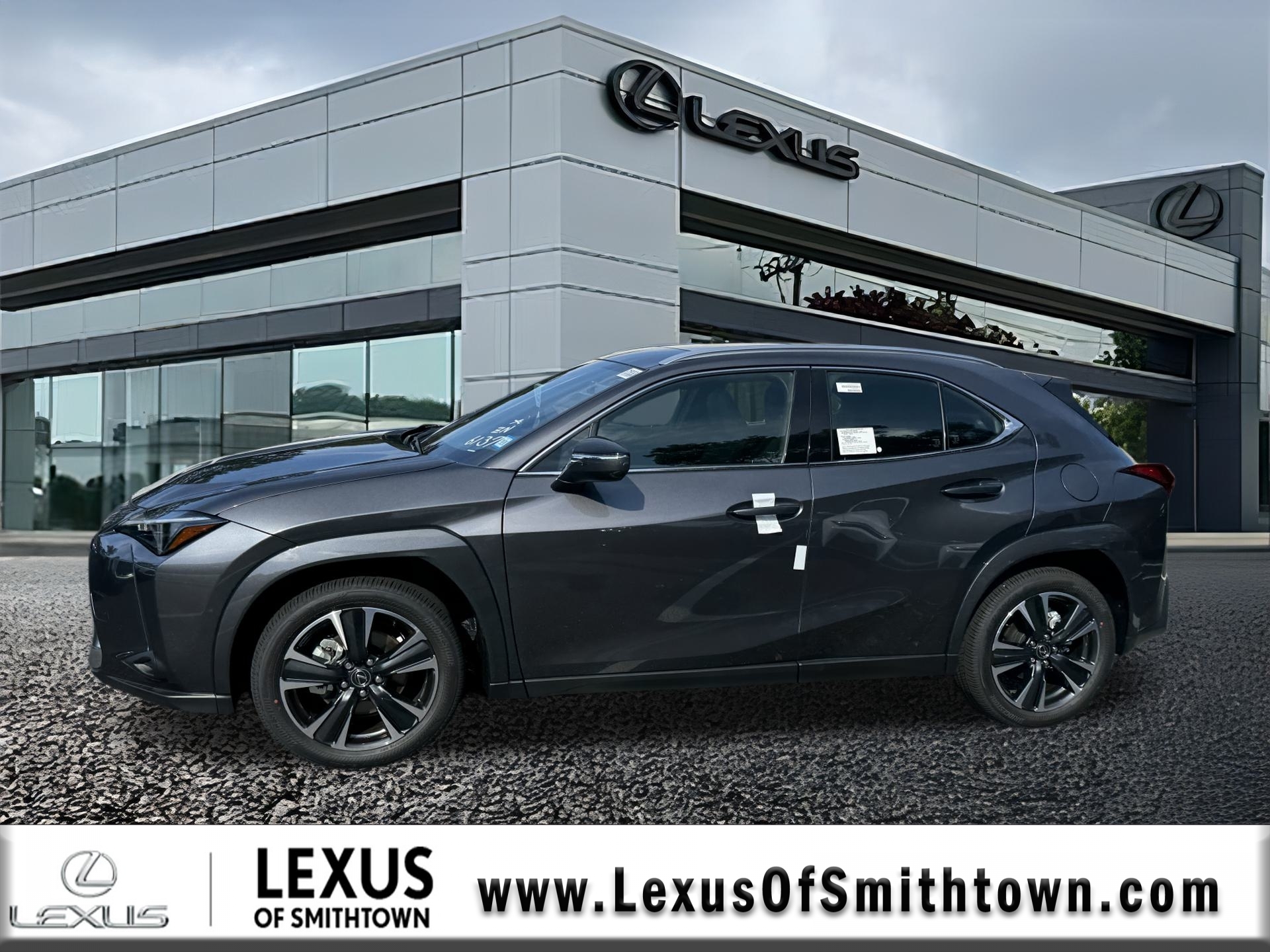 2025 Lexus UX Premium photo 3