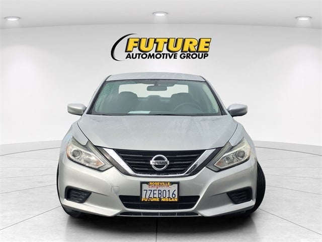 2017 Nissan Altima 2.5 S photo 2