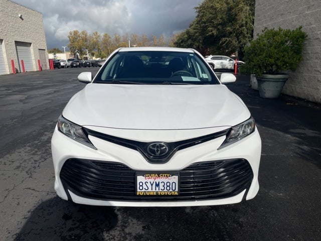 2019 Toyota Camry L photo 2
