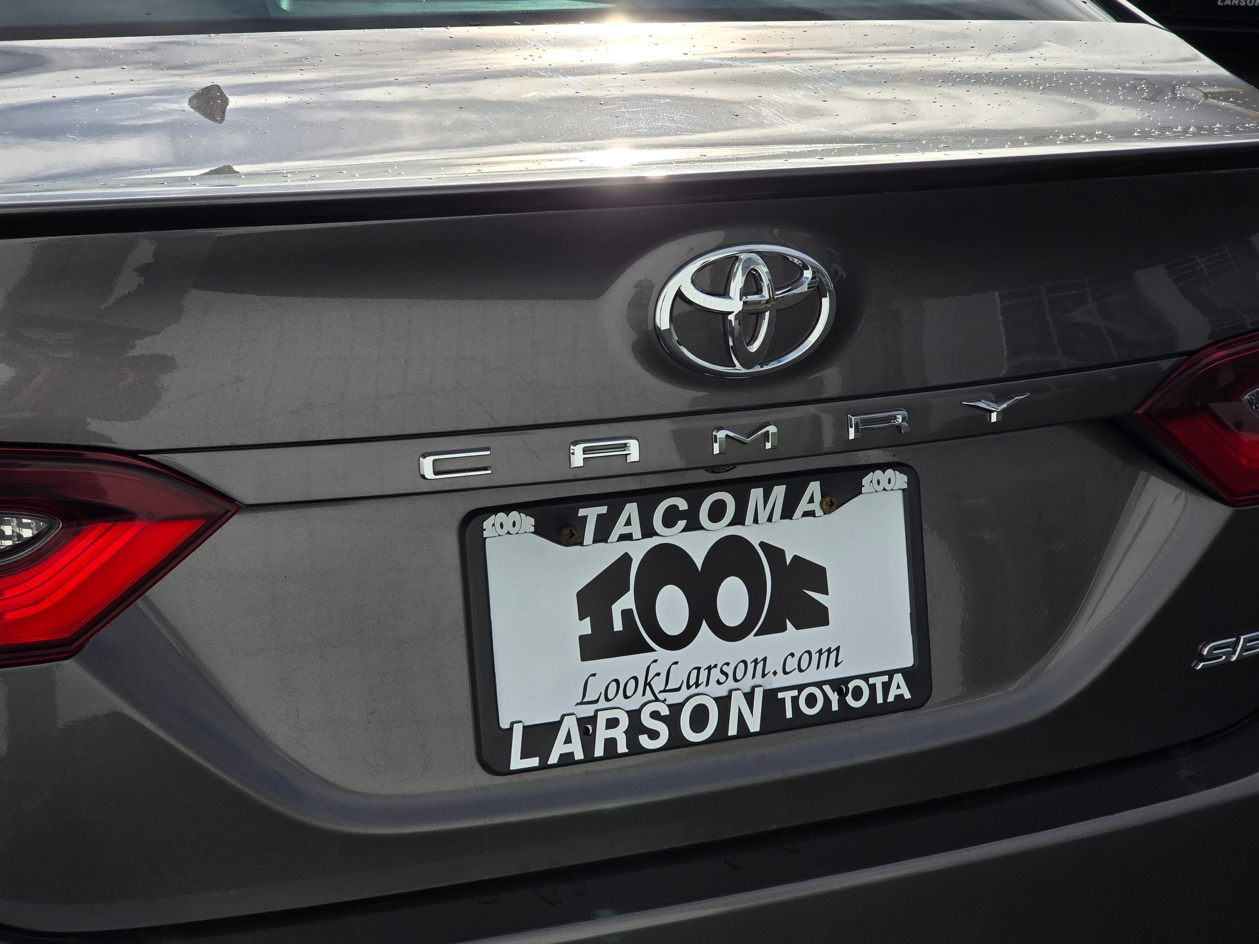 2024 Toyota Camry SE photo 3