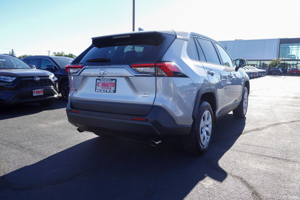 2025 Toyota RAV4 LE photo 2